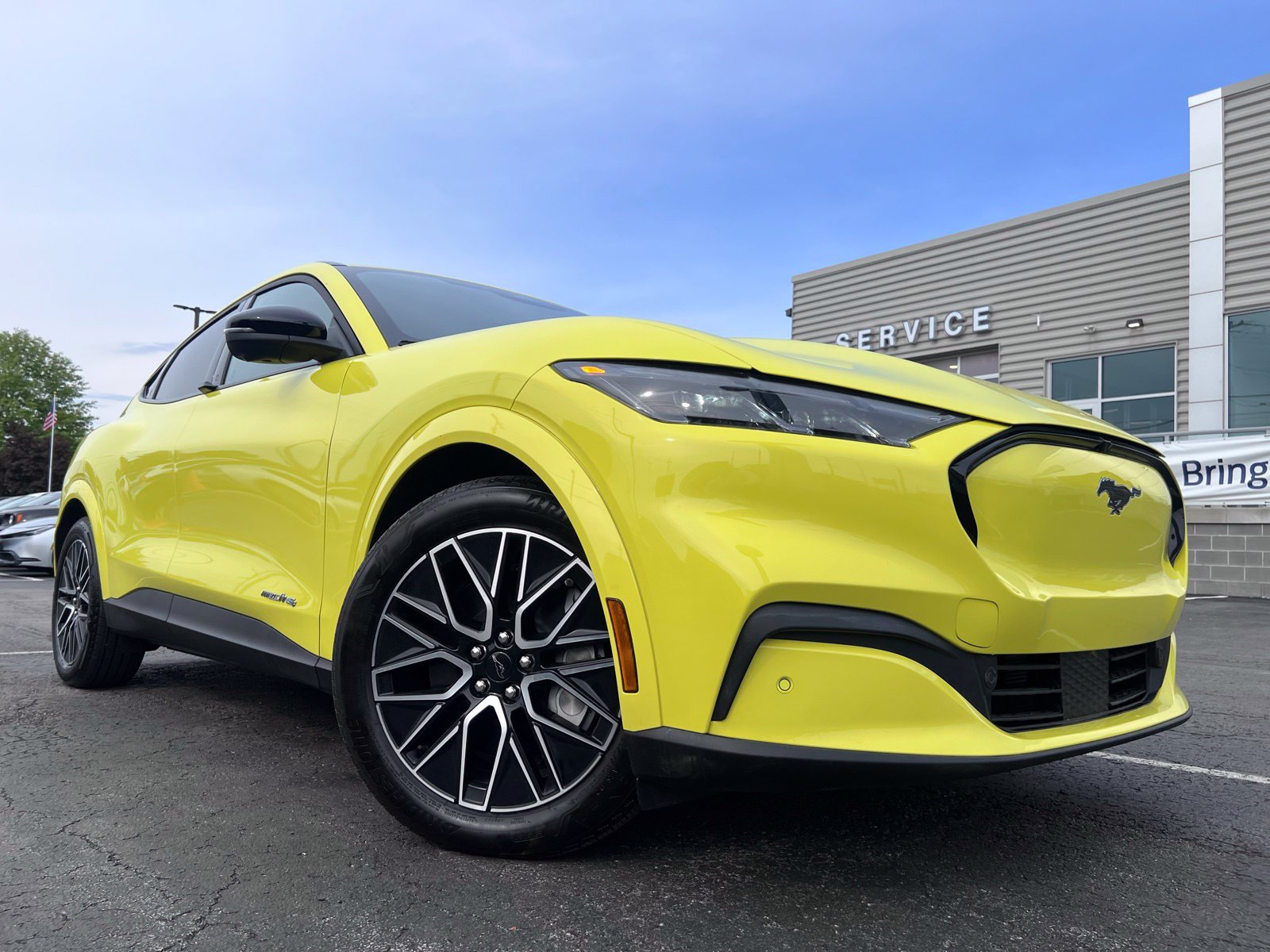 Certified 2025 Ford Mustang Mach-E Premium AWD/4WD image 18