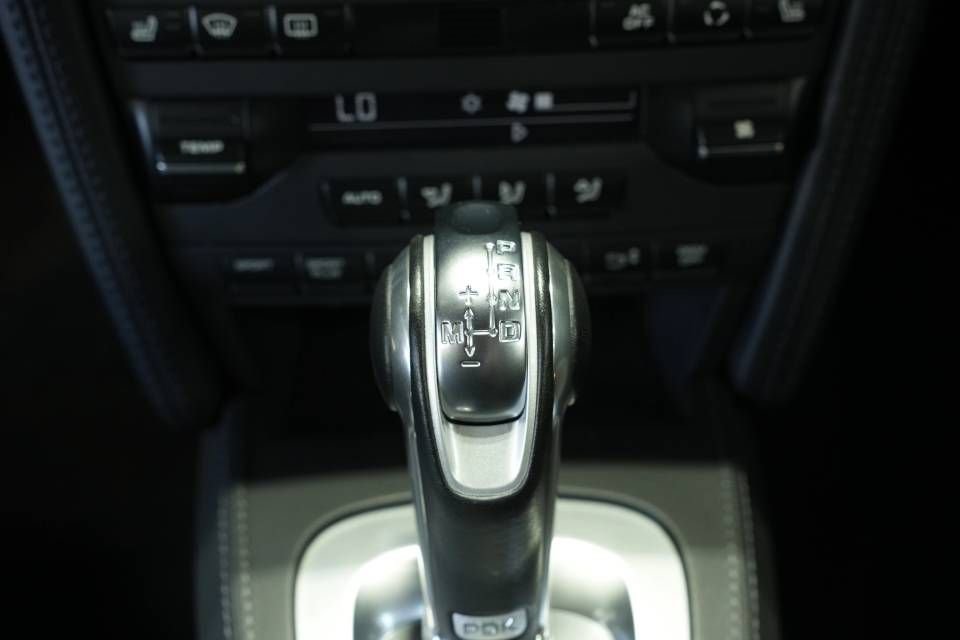 Used 2011 Porsche 911 Speedster image 22