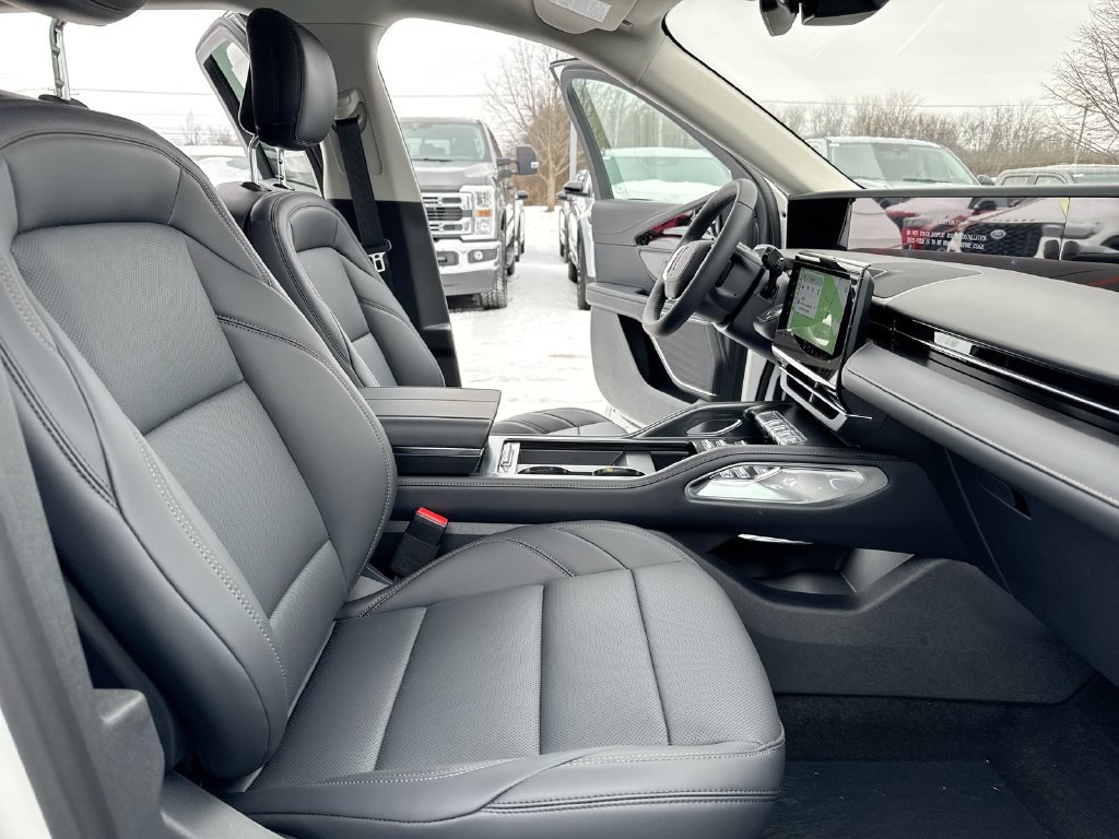 New 2026 Lincoln Nautilus Premier w/ Jet Appearance Package AWD/4WD image 22