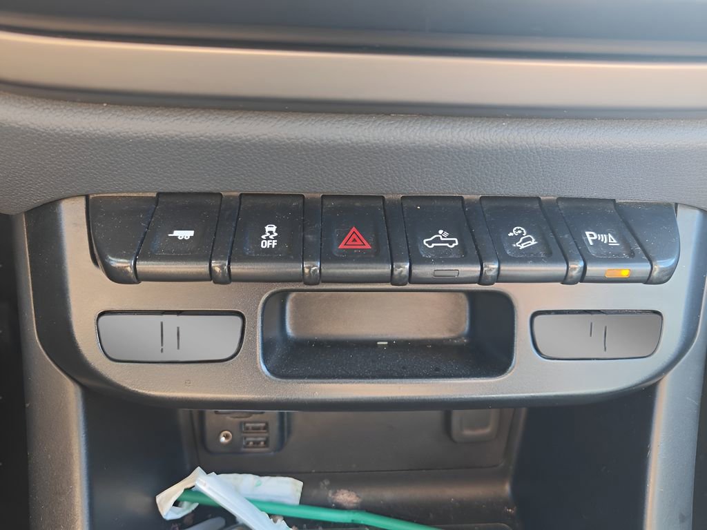 Used 2019 Chevrolet Colorado Z71 image 32