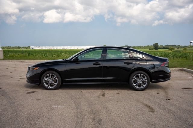 Used 2024 Honda Accord EX image 4