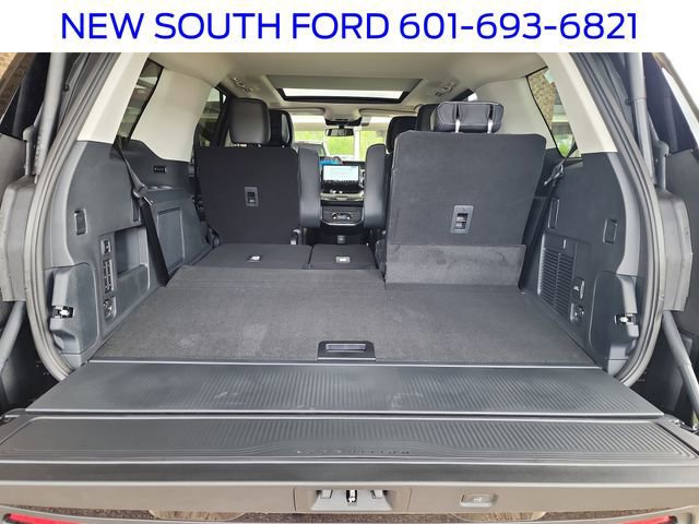 New 2026 Ford Expedition Platinum image 53