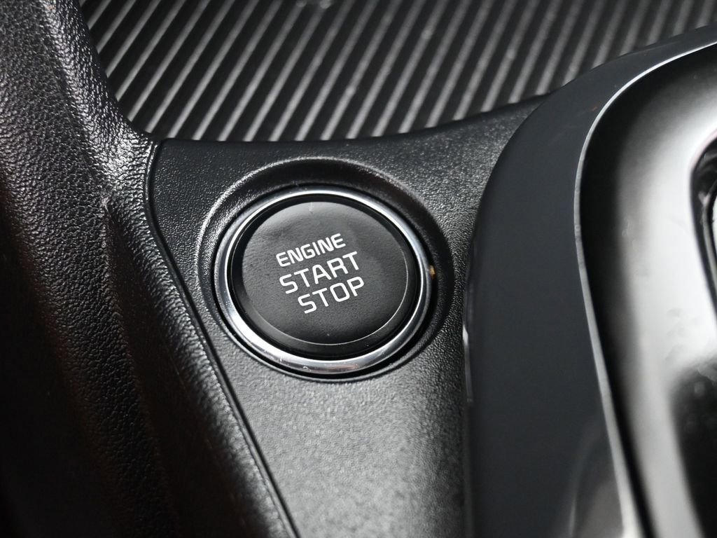 Used 2025 Kia K4 EX image 30