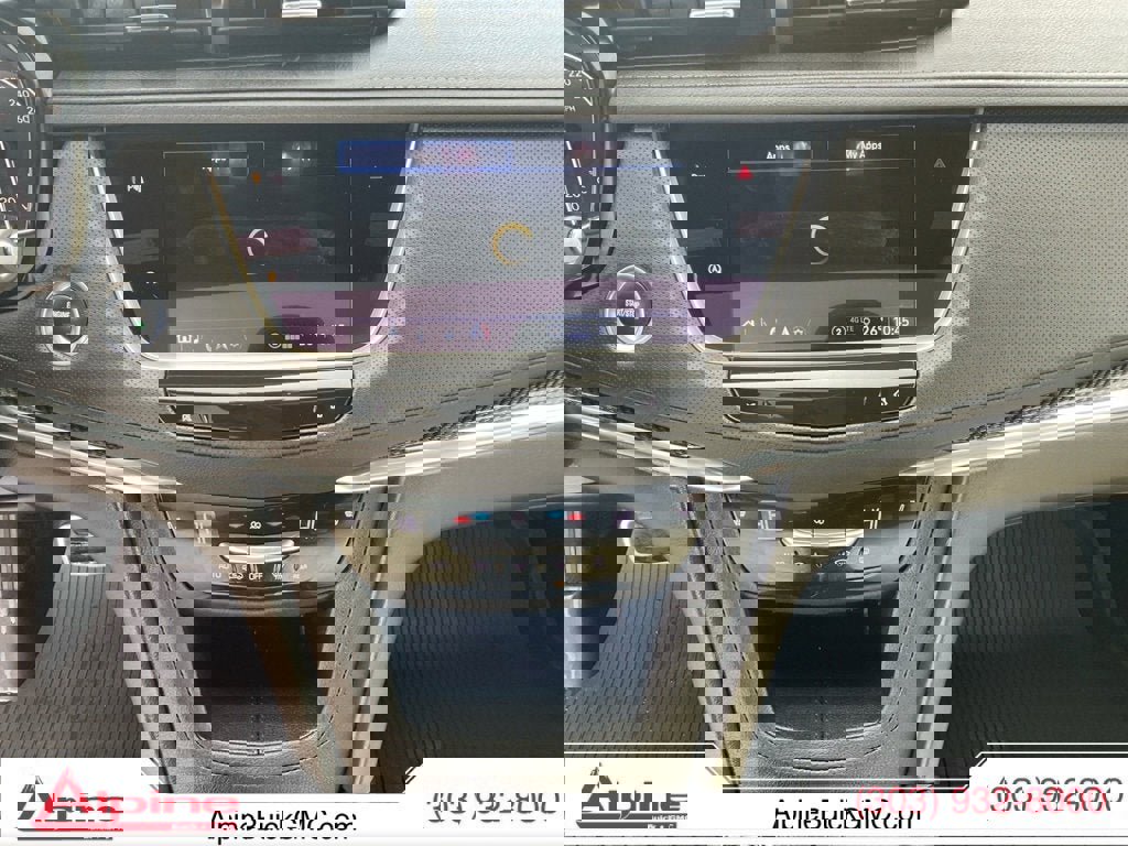 Used 2023 Cadillac XT5 Sportv image 11