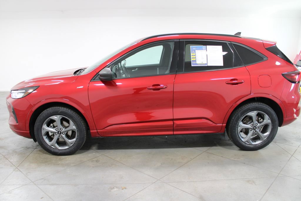 Used 2024 Ford Escape ST-Line image 6