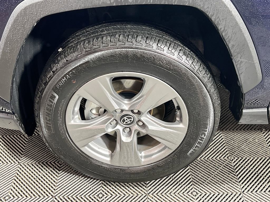 Certified 2025 Toyota RAV4 XLE image 27
