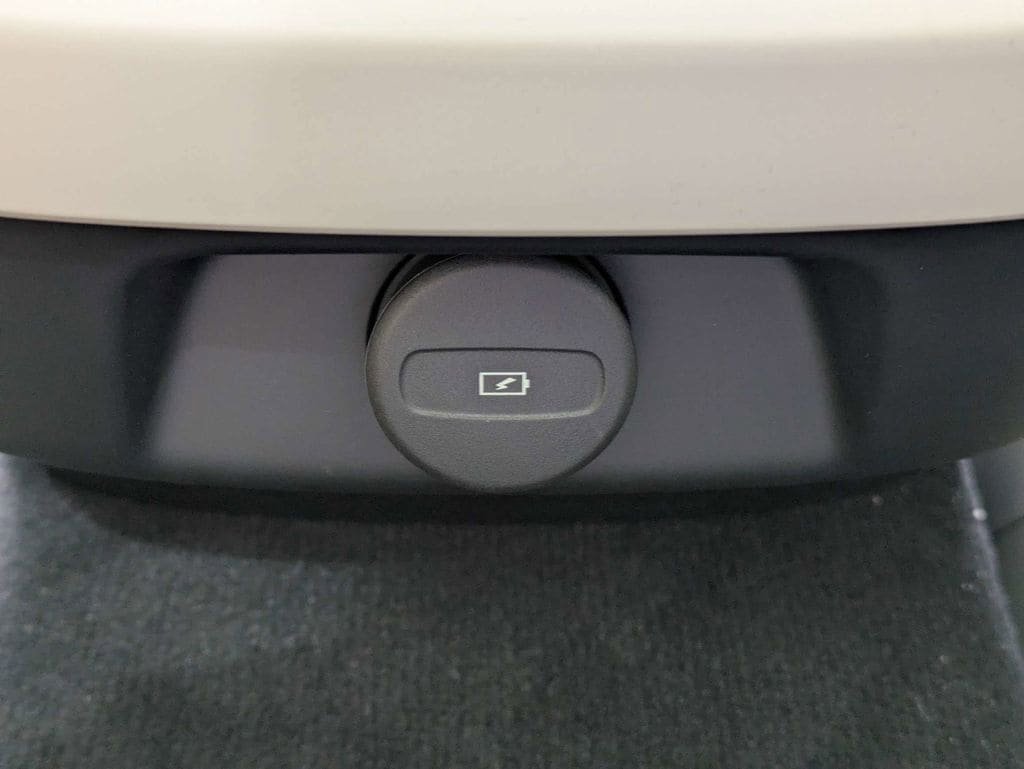 New 2026 Volvo V60 B5 Cross Country Plus w/ Protection Package Premier AWD/4WD image 17