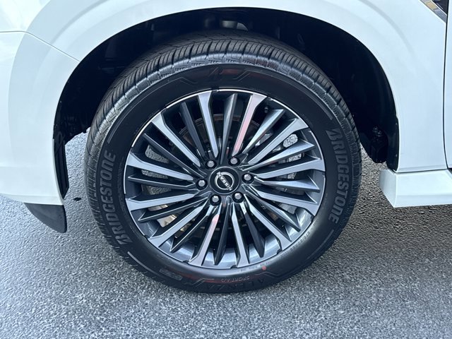 Certified 2025 Nissan Armada Platinum Reserve image 18