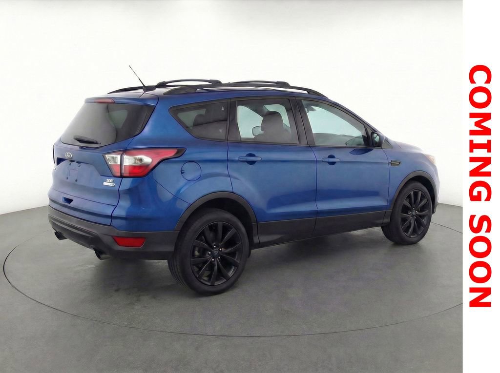 Used 2017 Ford Escape SE w/ Equipment Group 201A image 5
