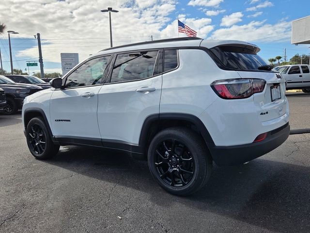 Used 2026 Jeep Compass Latitude image 5