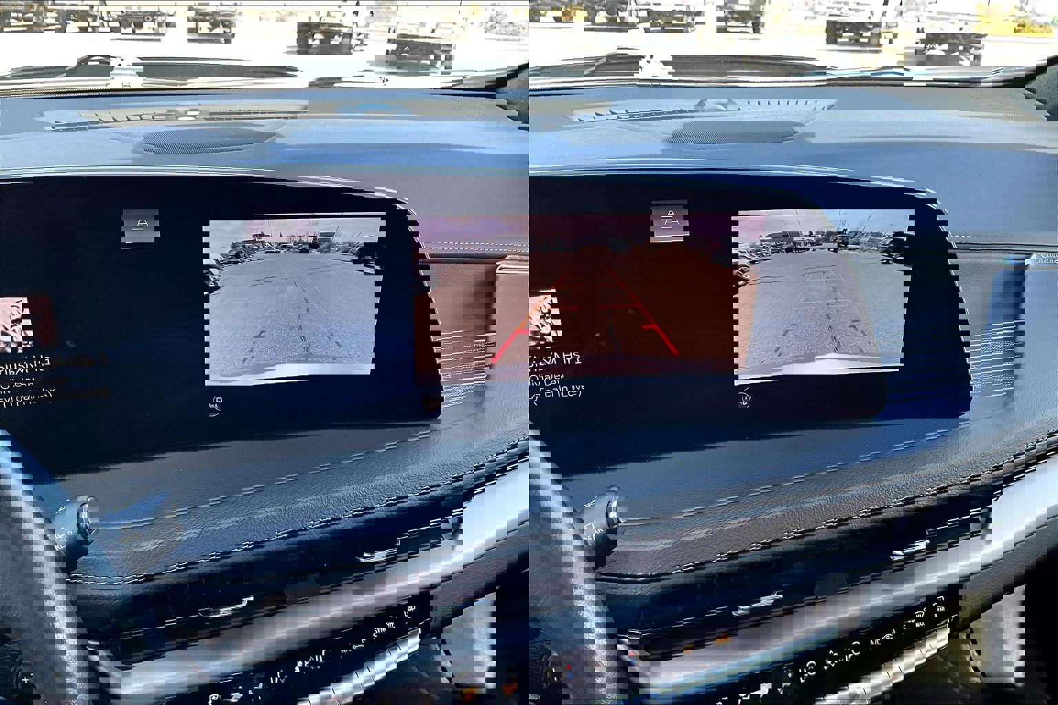 Used 2024 Cadillac XT4 Premium Luxury image 14