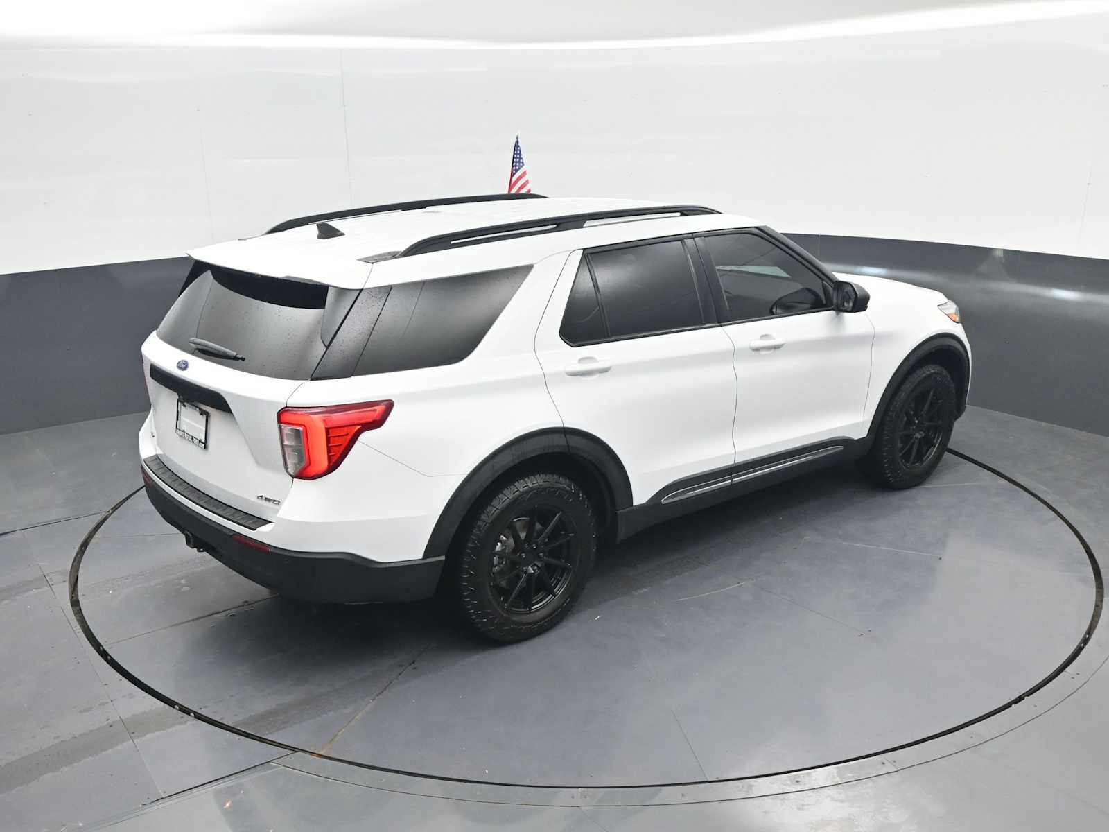 Certified 2021 Ford Explorer XLT w/ Class III Trailer Tow Package AWD/4WD image 35