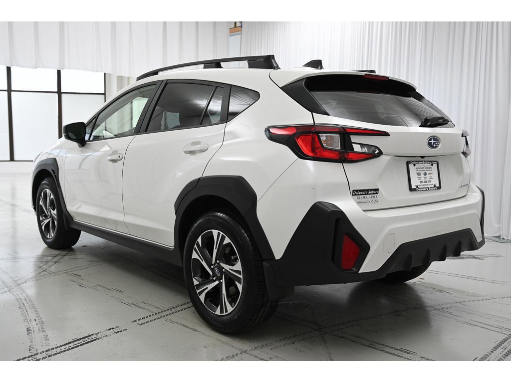 Used 2025 Subaru Crosstrek 2.0i Premium image 5