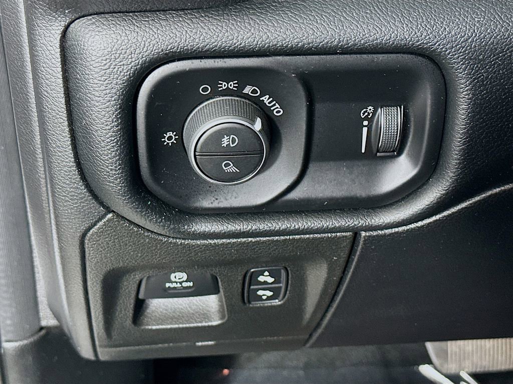 Certified 2020 RAM 1500 Big Horn AWD/4WD image 17