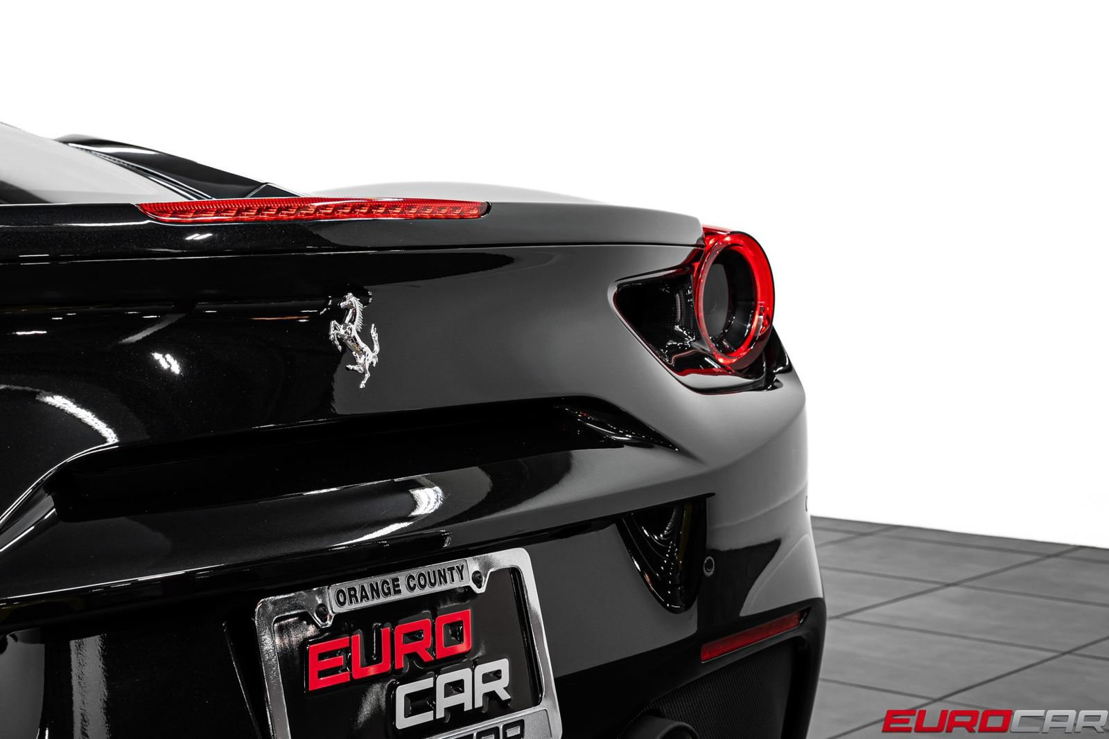 Used 2019 Ferrari 488 GTB RWD image 22