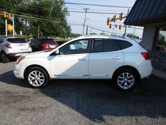 Used 2013 Nissan Rogue SL AWD/4WD image 5