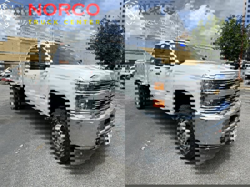 Used 2018 Chevrolet Silverado 3500 W/T w/ WT Convenience Package RWD image 2