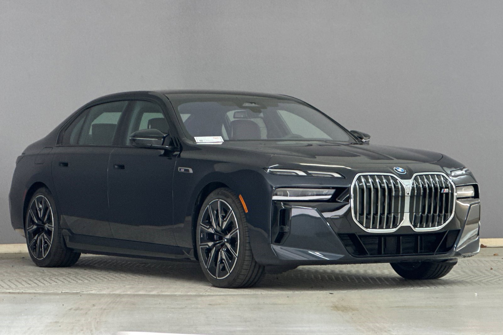 New 2026 BMW i7 M70 w/ Premium Package image 6