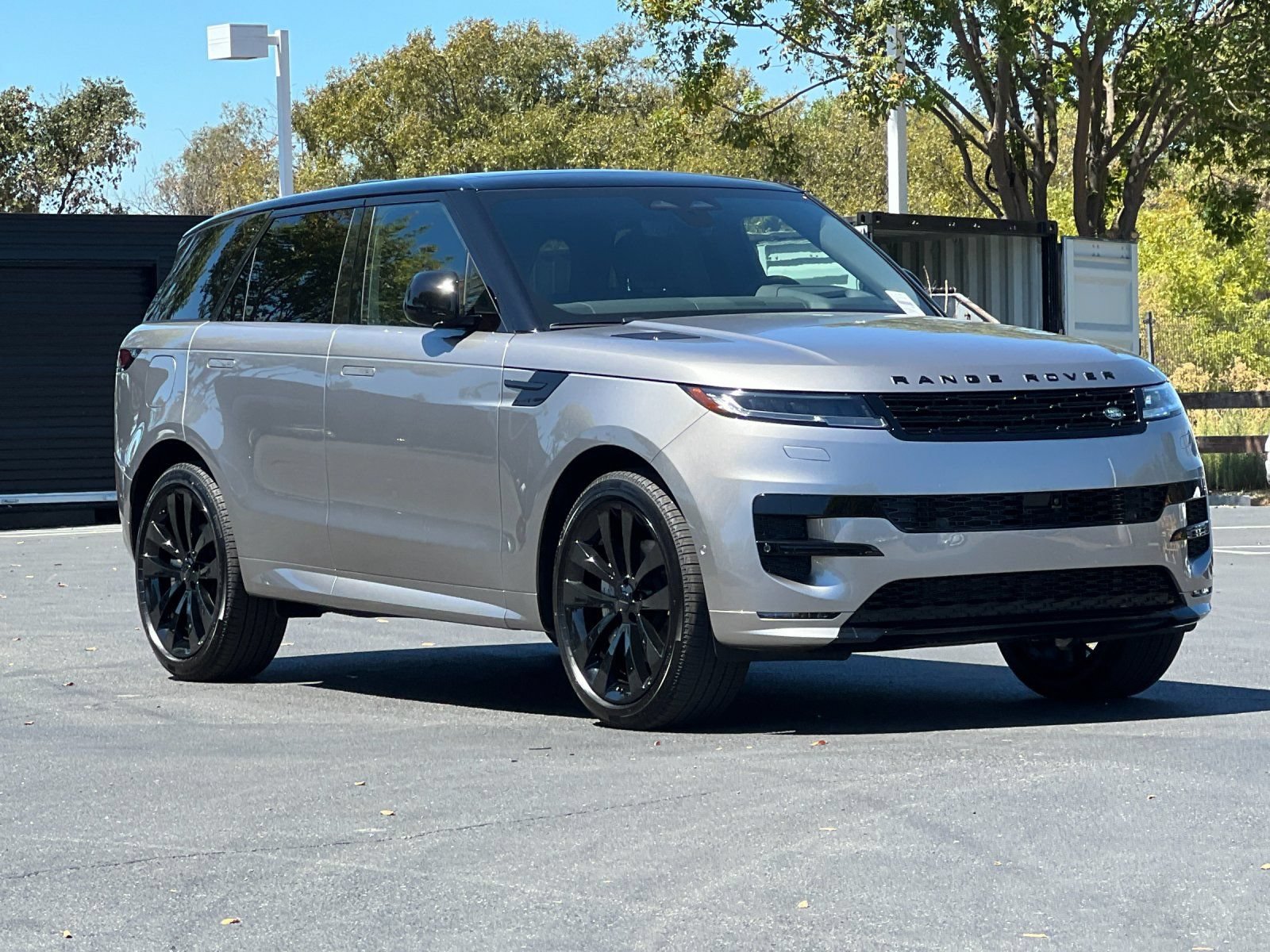 New 2026 Land Rover Range Rover Sport Dynamic SE AWD/4WD image 8
