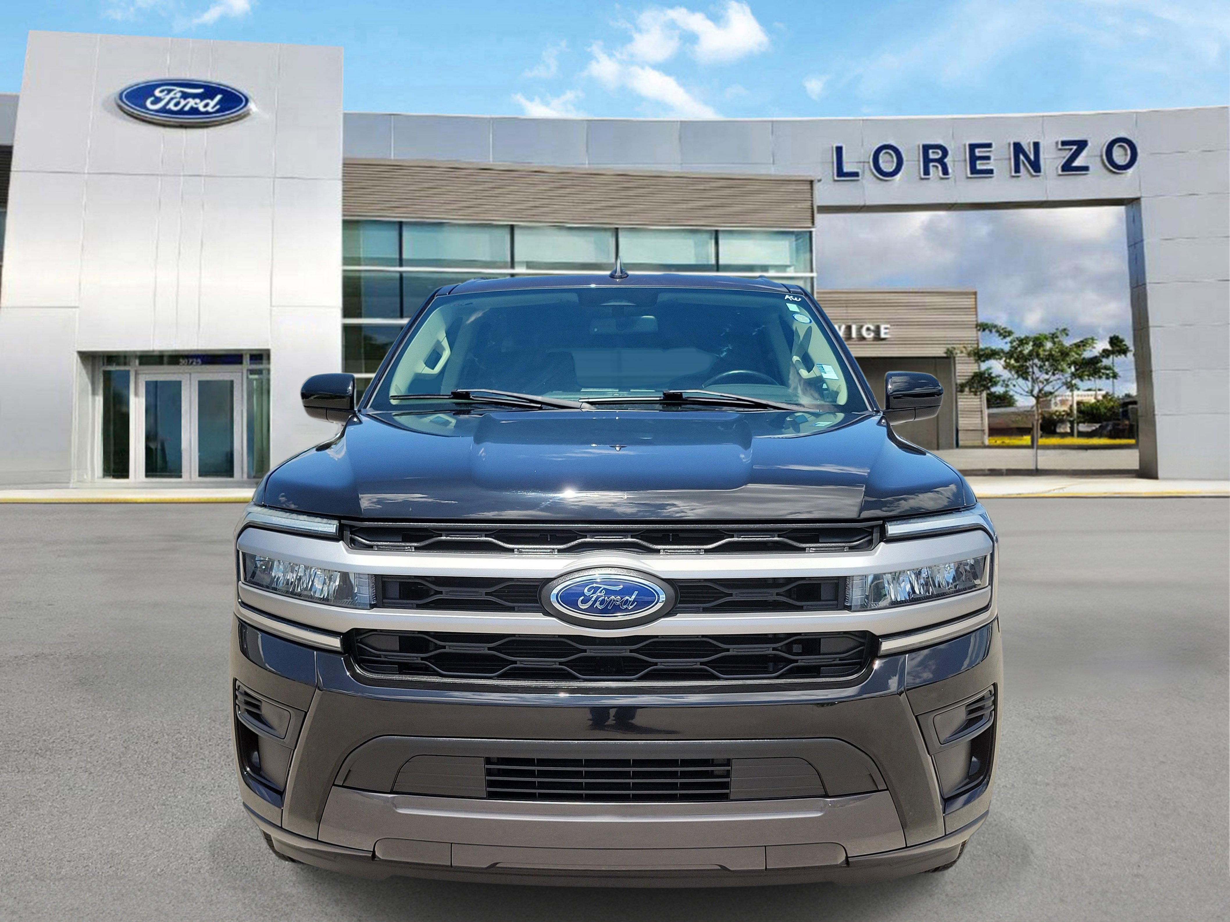 Certified 2023 Ford Expedition XLT RWD image 2