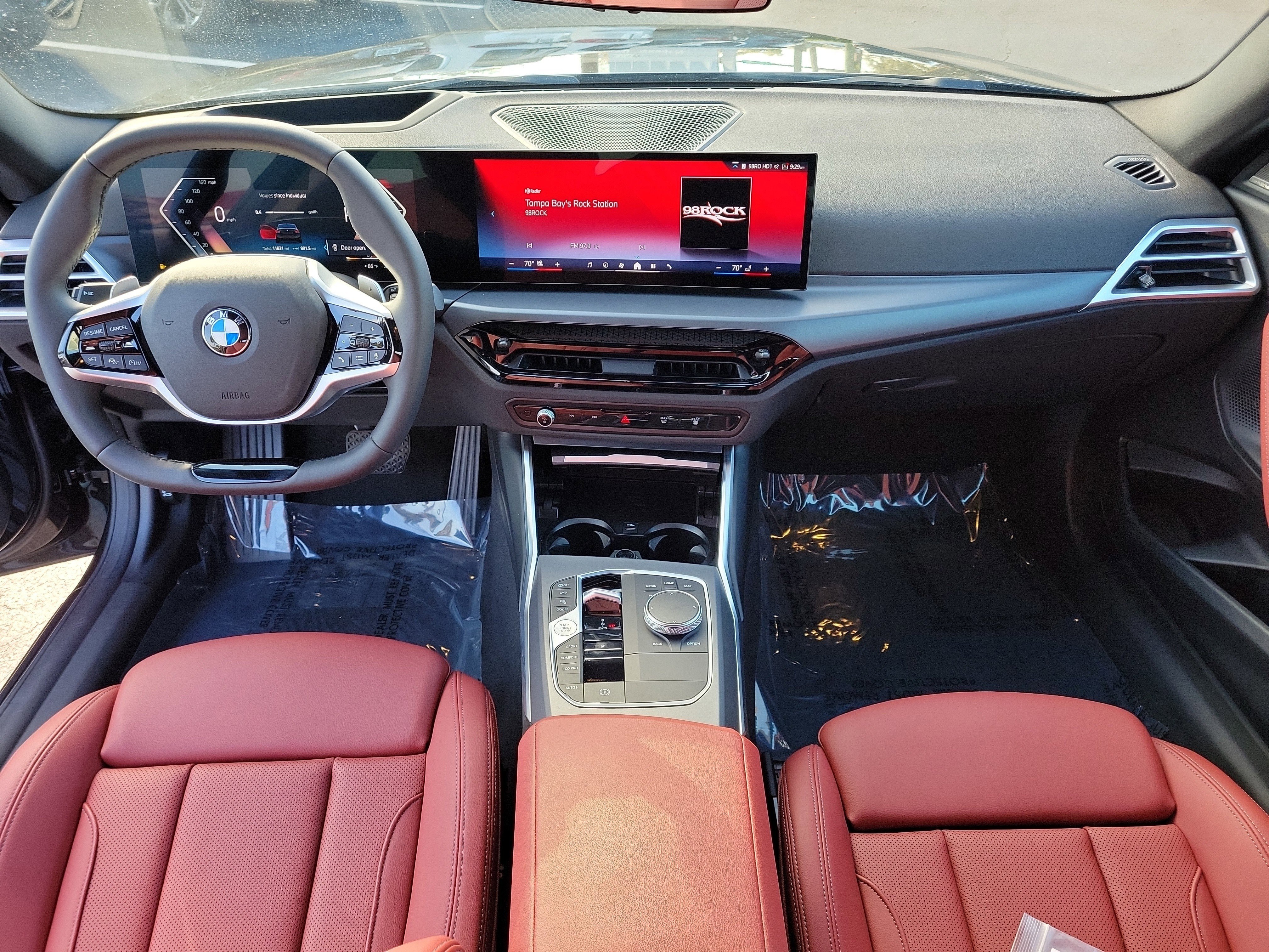 Used 2025 BMW 230i Coupe w/ Premium Package image 10