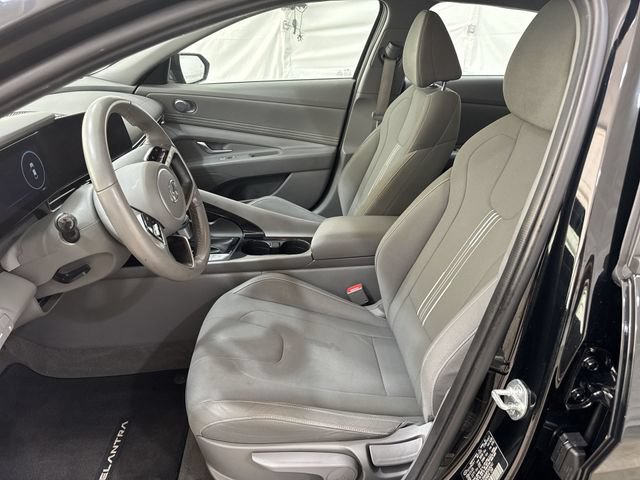 Used 2023 Hyundai Elantra SEL w/ Convenience Package FWD image 19