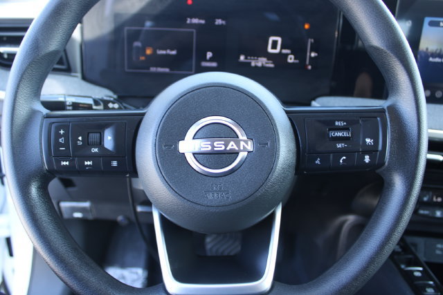 Used 2026 Nissan Kicks SV w/ SV Premium Package FWD image 17