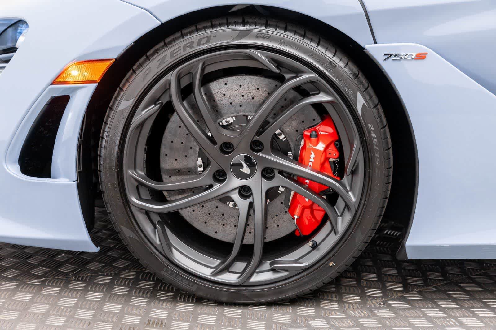 New 2026 McLaren 750S RWD image 8