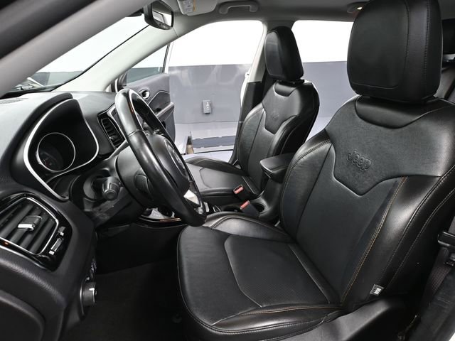 Used 2021 Jeep Compass Limited AWD/4WD image 23