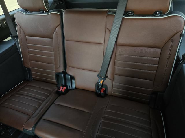 Used 2024 GMC Yukon XL Denali Ultimate AWD/4WD image 18