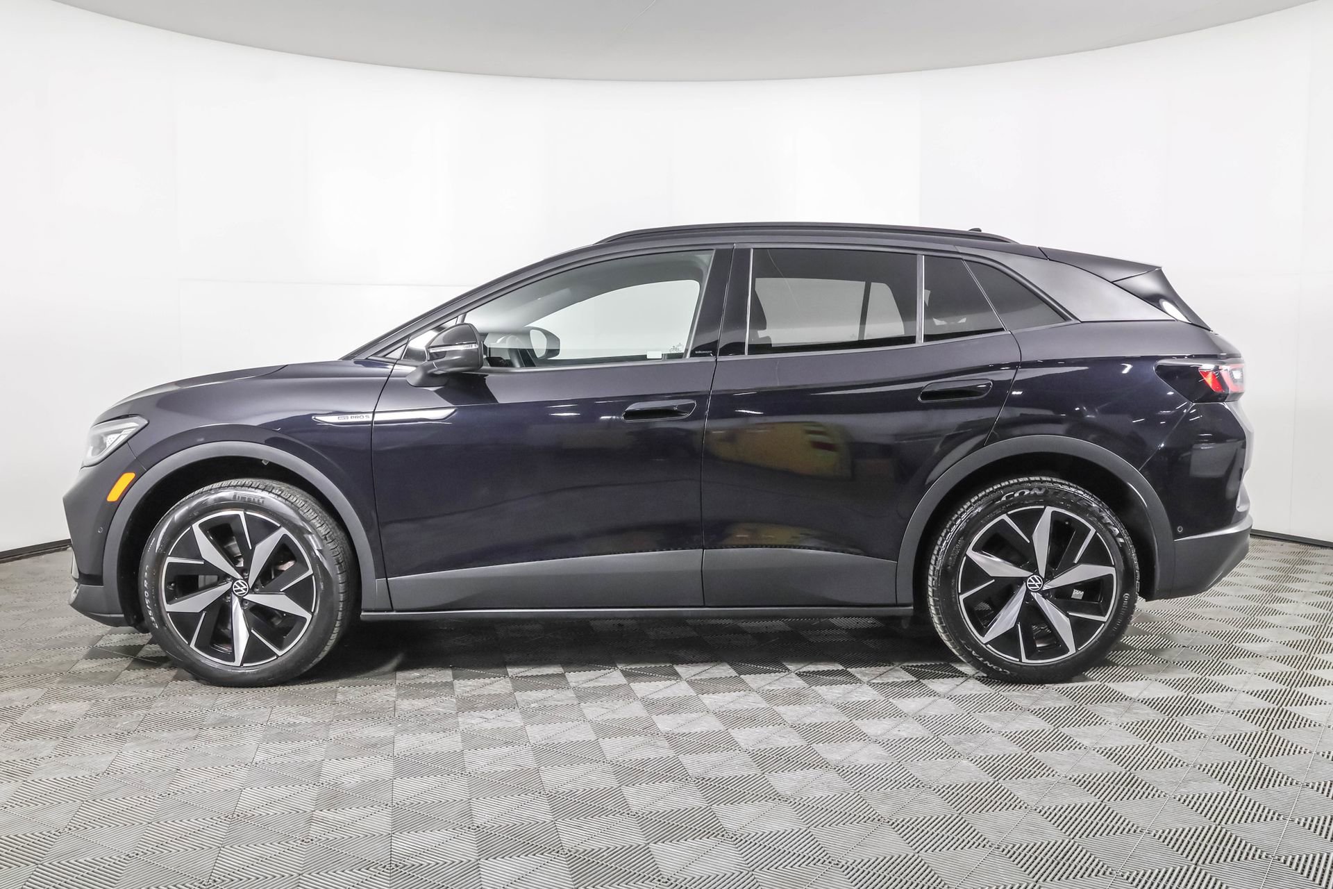 Used 2023 Volkswagen ID.4 Pro S image 19