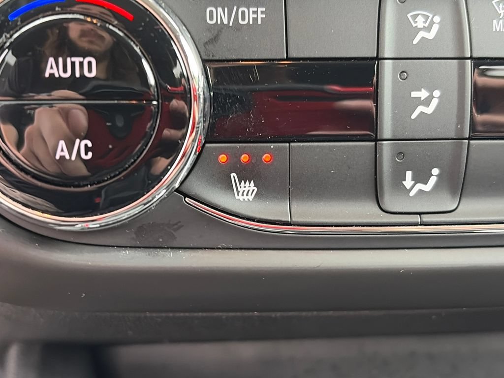 Used 2023 Chevrolet TrailBlazer LT w/ Convenience Package FWD image 33