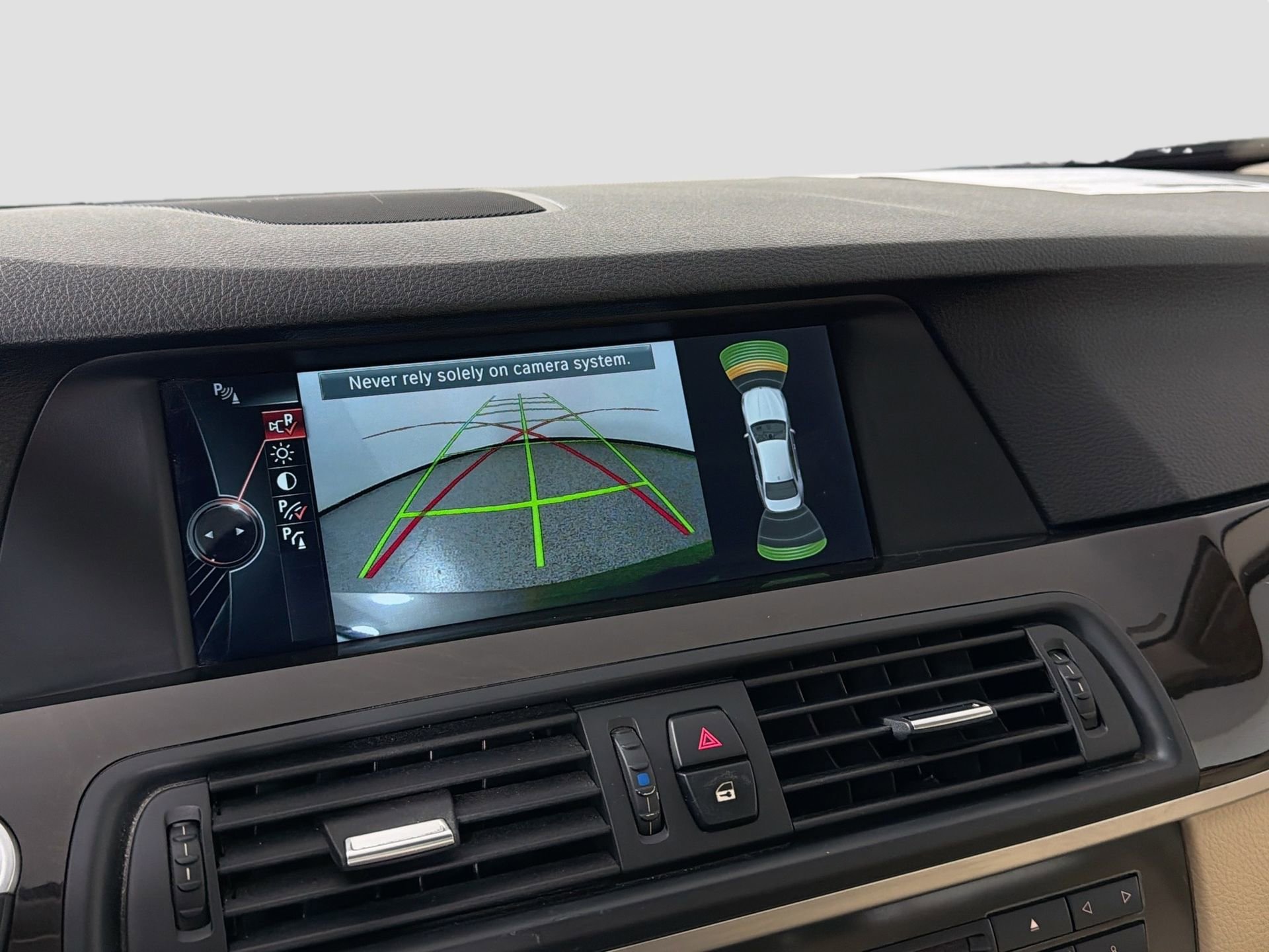 Used 2013 BMW 528i Sedan image 14