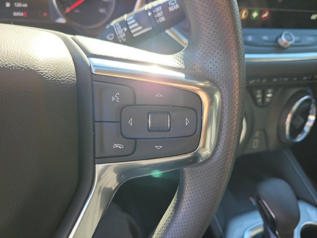 Used 2026 Chevrolet Blazer LT w/ Convenience Package FWD image 37