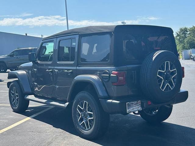 New 2025 Jeep Wrangler Unlimited Sahara AWD/4WD image 4