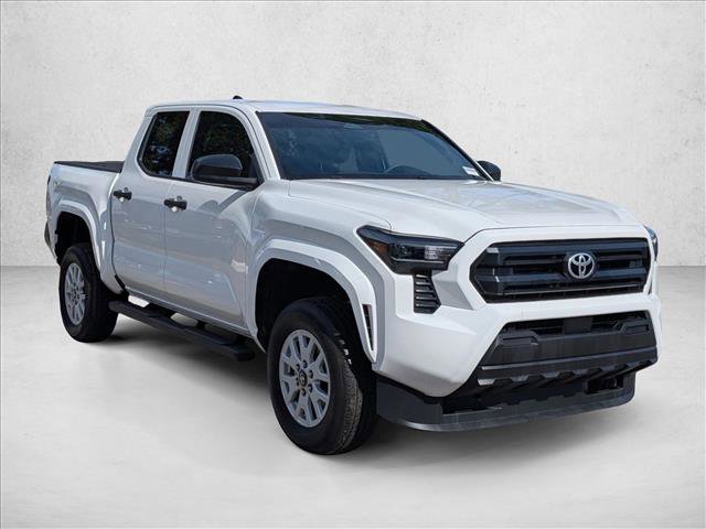 Used 2024 Toyota Tacoma SR image 3