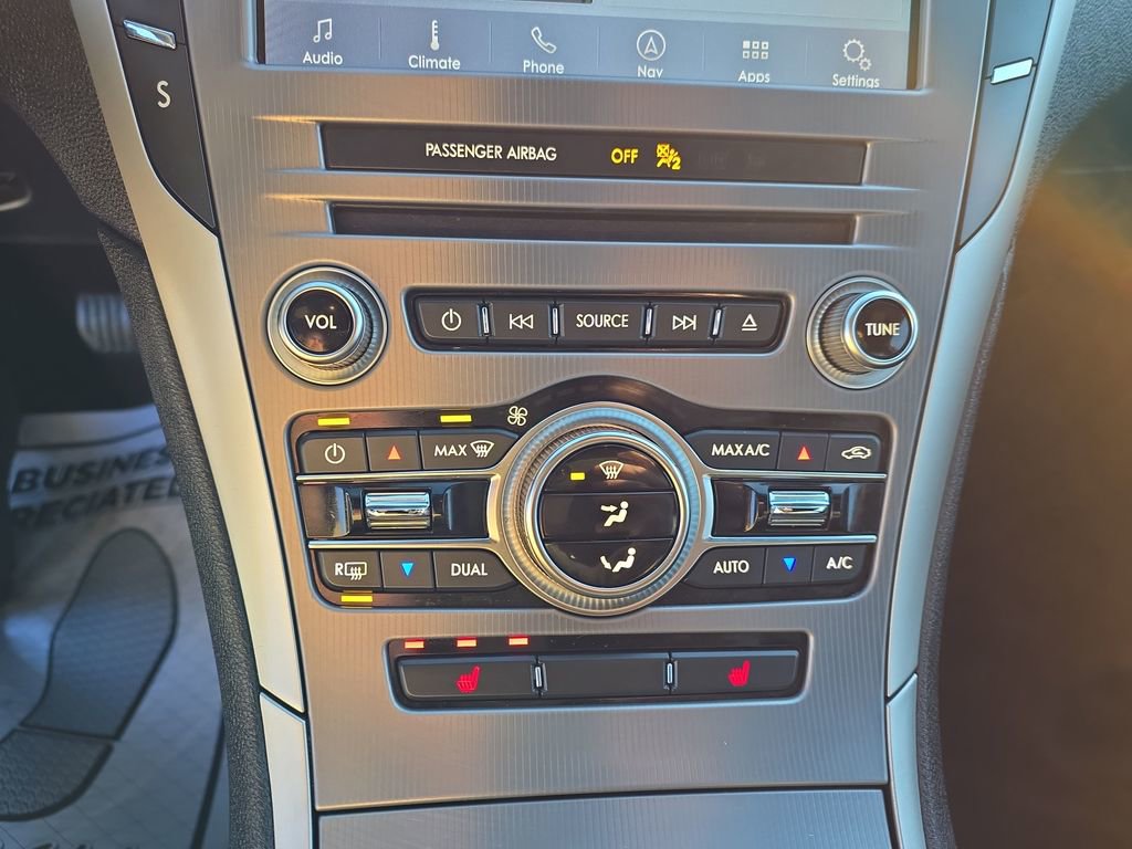 Used 2020 Lincoln MKZ Reserve image 26