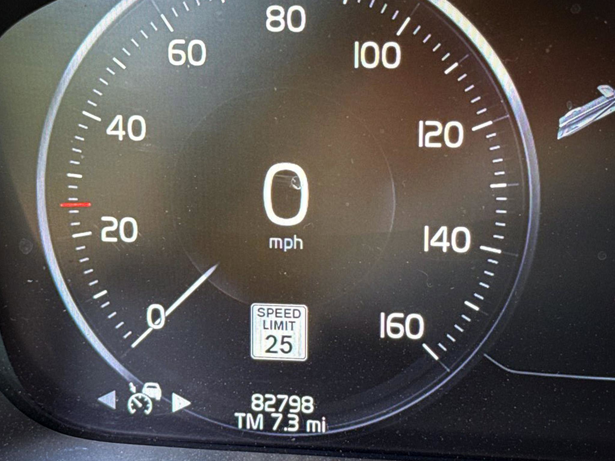 Used 2019 Volvo XC90 T6 Momentum w/ Advanced Package image 24