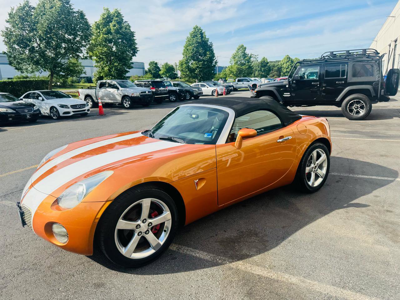 Used 2006 Pontiac Solstice Convertible w/ Premium Package RWD image 44