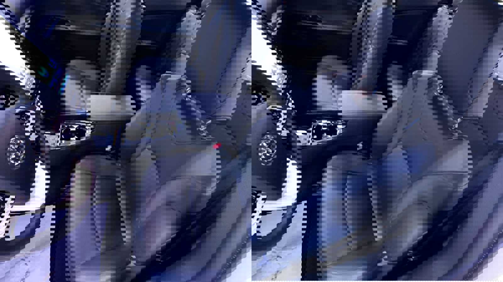 Used 2018 Toyota Prius Prime Premium image 14