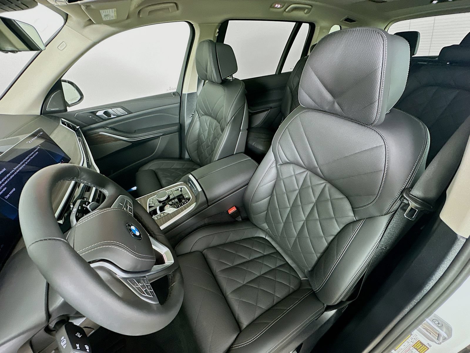 New 2027 BMW X7 xDrive40i w/ Premium Package AWD/4WD image 33
