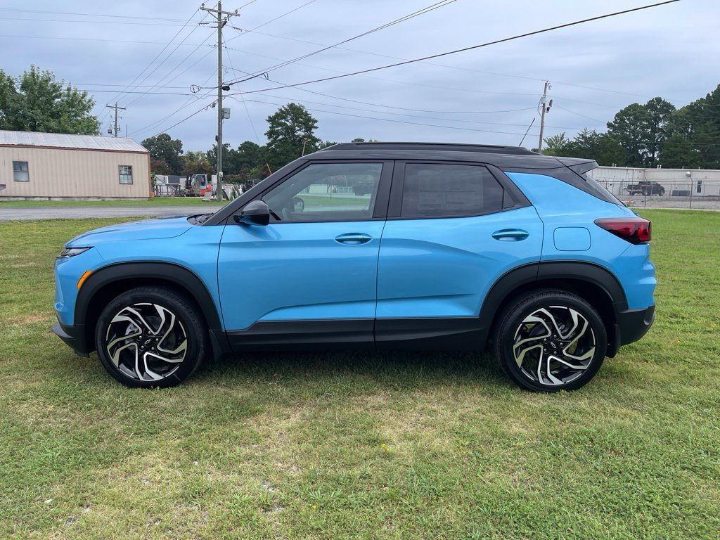 New 2026 Chevrolet TrailBlazer RS w/ Convenience Package FWD image 2