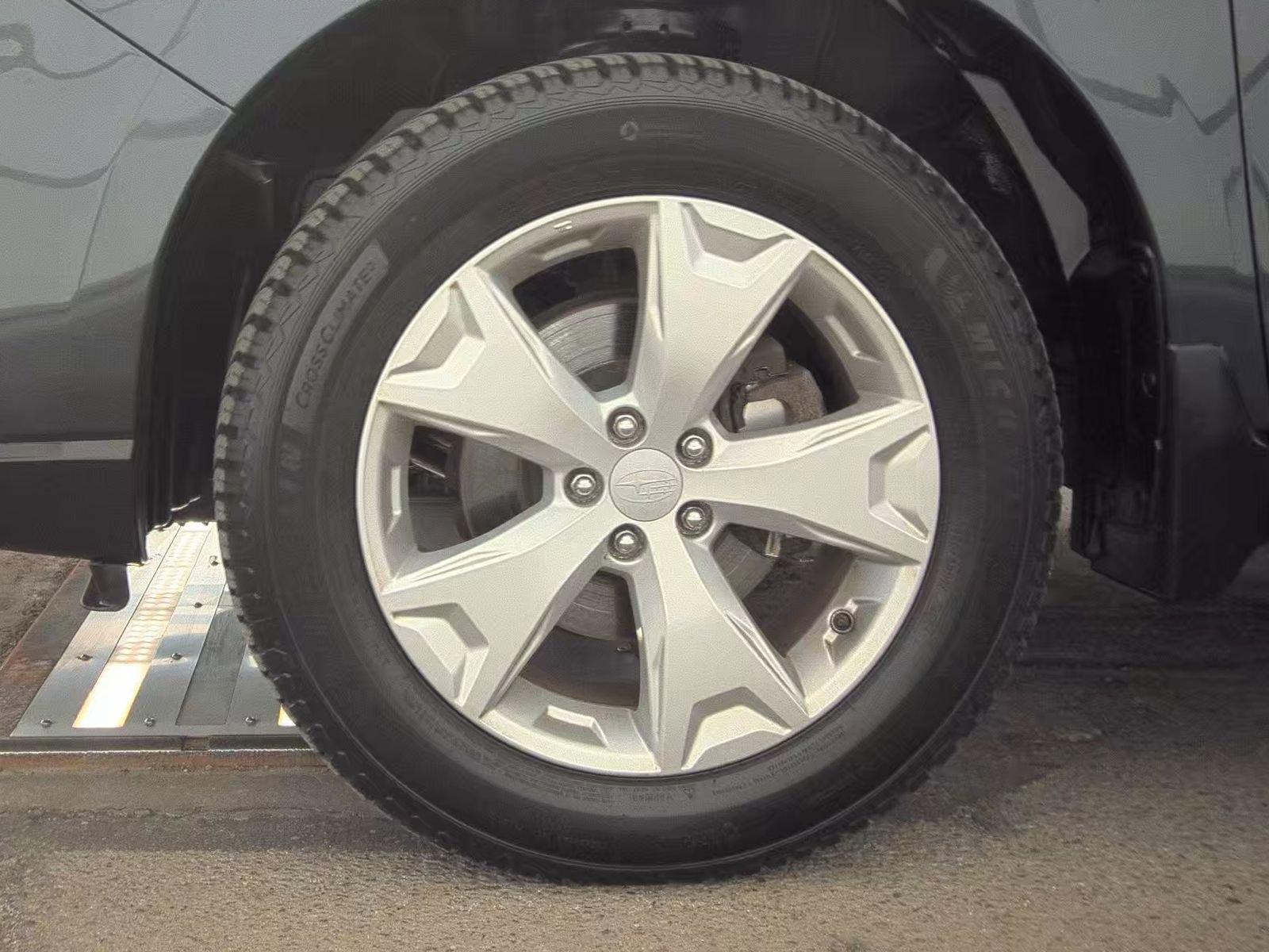 Used 2016 Subaru Forester 2.5i w/ Alloy Wheel Package image 9