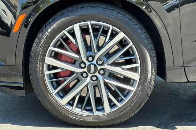 Certified 2024 Cadillac XT6 Sport w/ Technology Package AWD/4WD image 27