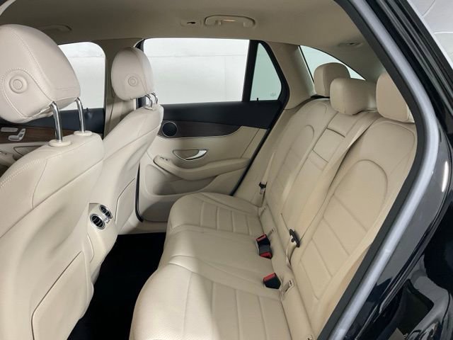 Used 2022 Mercedes-Benz GLC 300 4MATIC image 34