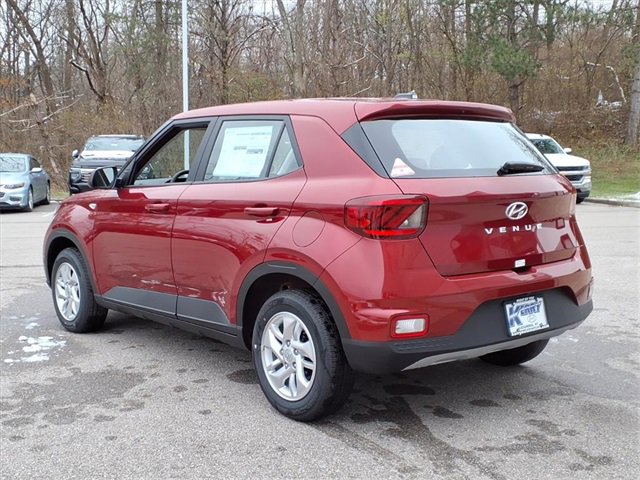 New 2026 Hyundai Venue SE image 5