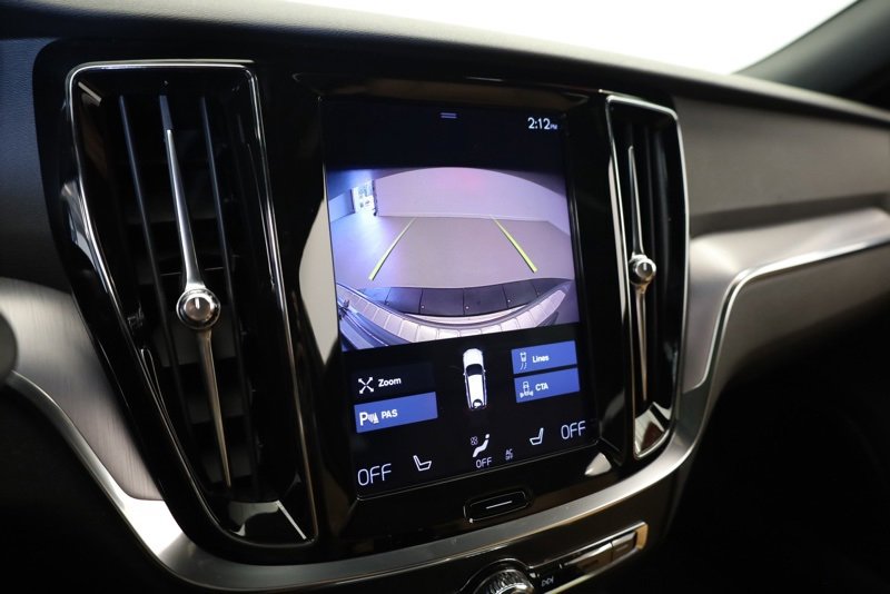 Used 2020 Volvo V60 T5 Cross Country w/ Protection Package Premier image 19