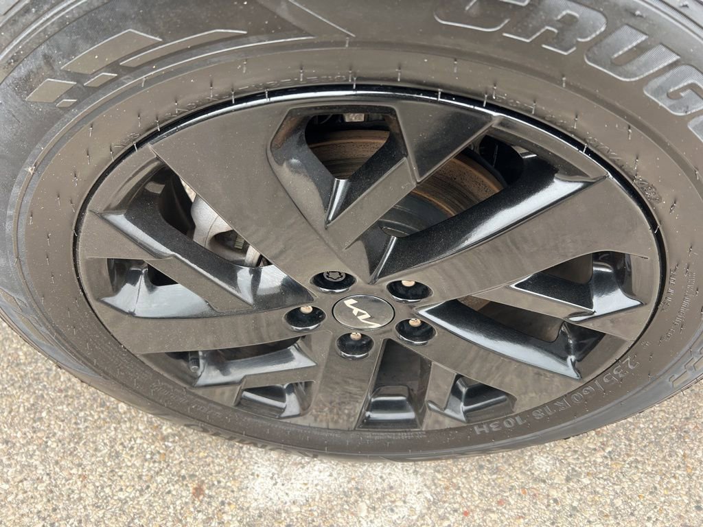 Certified 2023 Kia Sorento S image 40