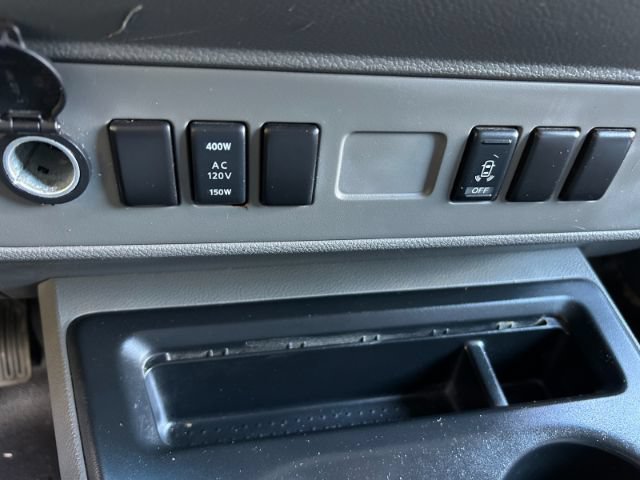 Used 2017 Nissan NV 2500 SV w/ Back Door Glass Package RWD image 22