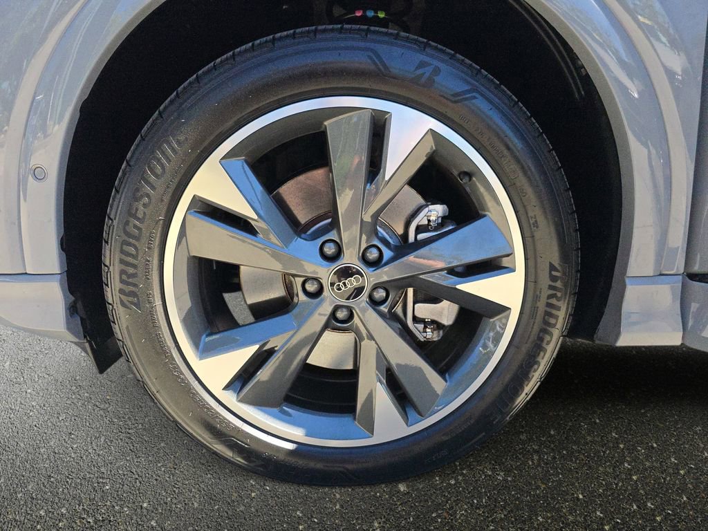 Certified 2024 Audi Q4 e-tron Premium Plus image 33